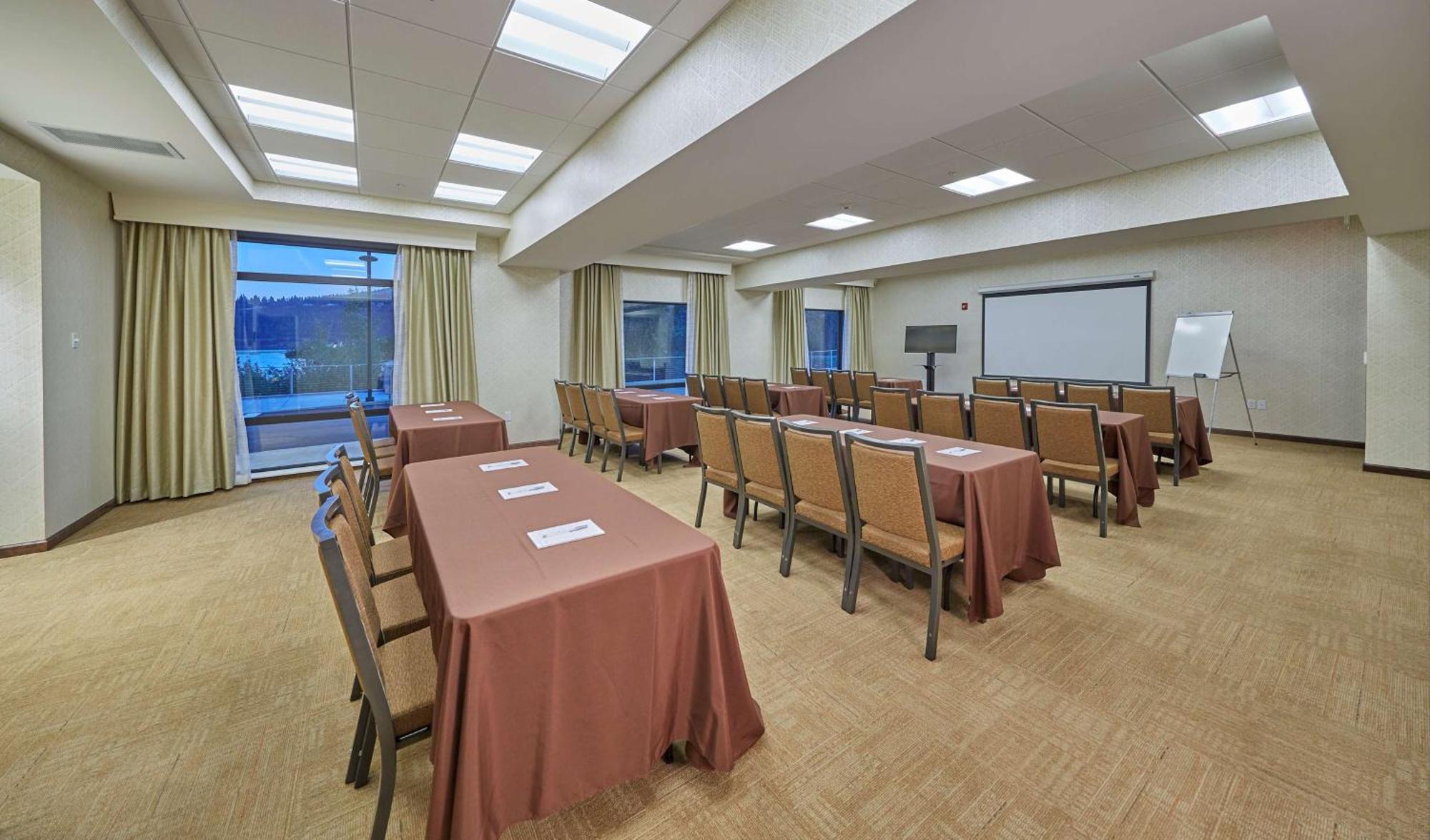 Hampton Inn & Suites Hood River Extérieur photo
