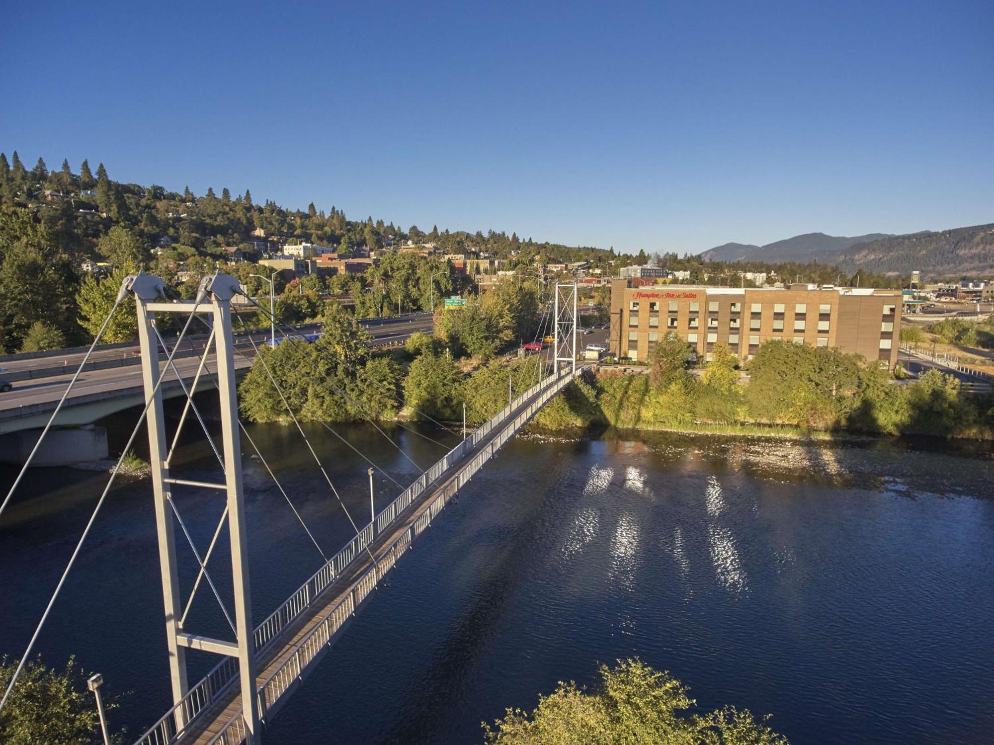Hampton Inn & Suites Hood River Extérieur photo